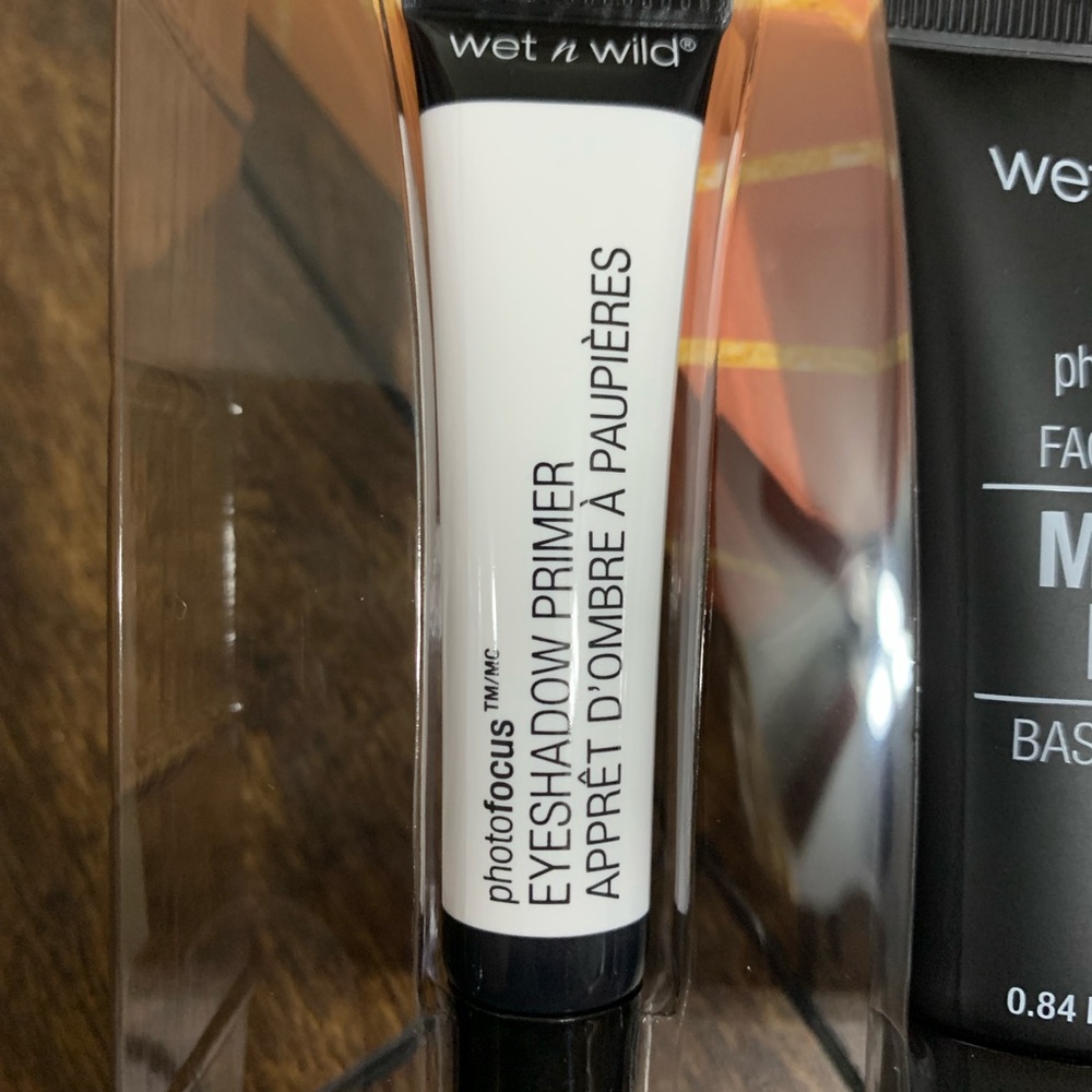 Wet n wild prep and prime set of 3 - Picture 5 of 7